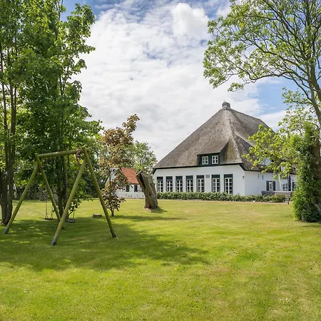 In Near Nature Reserve