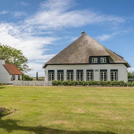 Holiday home In Near Nature Reserve